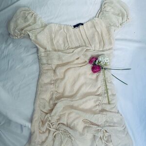 NWOT Cream Puff Sleeve Dress